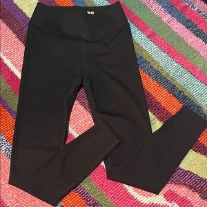 NWOT UNIQLO AIRISM BLACK LEGGINGS XS